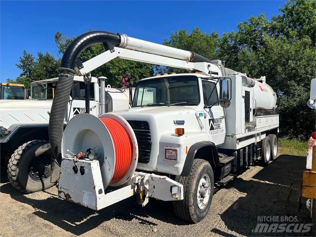 Ford L800 Vakuumski tovornjaki
