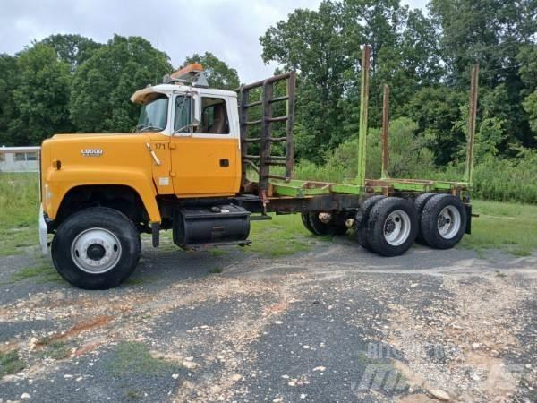 Ford L8000 Tovornjaki za hlode