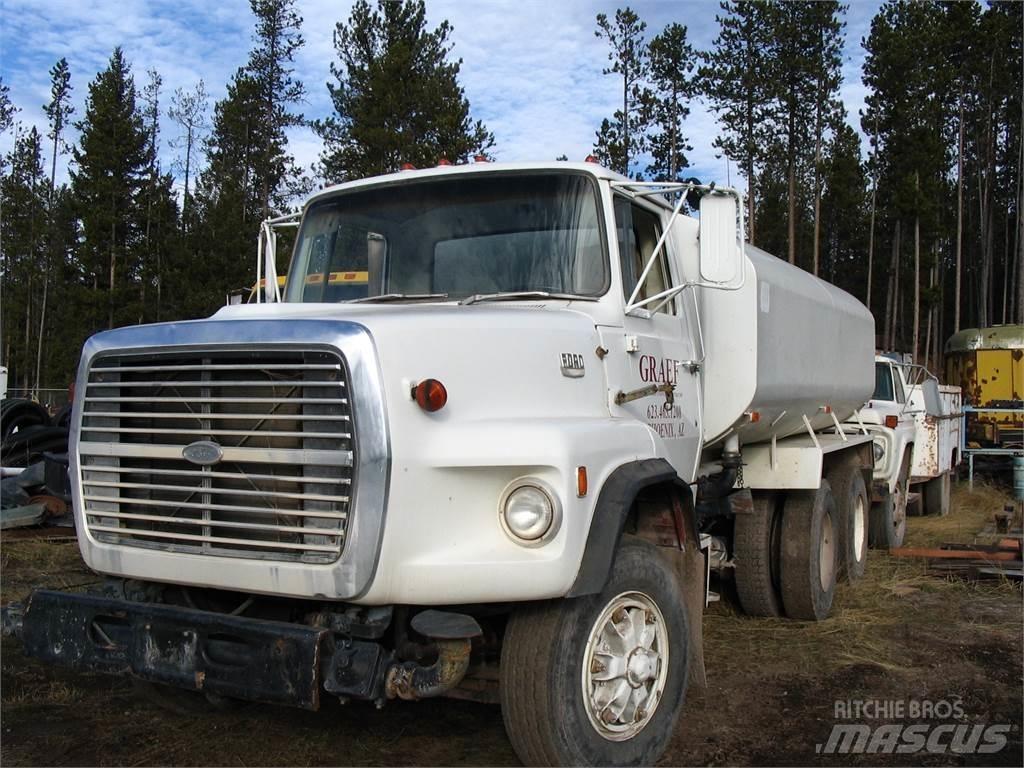 Ford LTS8000 Tovornjaki cisterne
