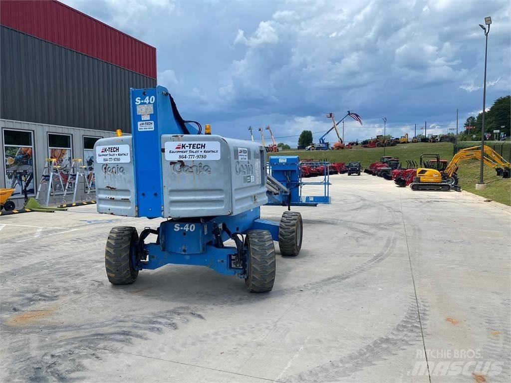 Genie S-40 Teleskopske dvižne ploščadi