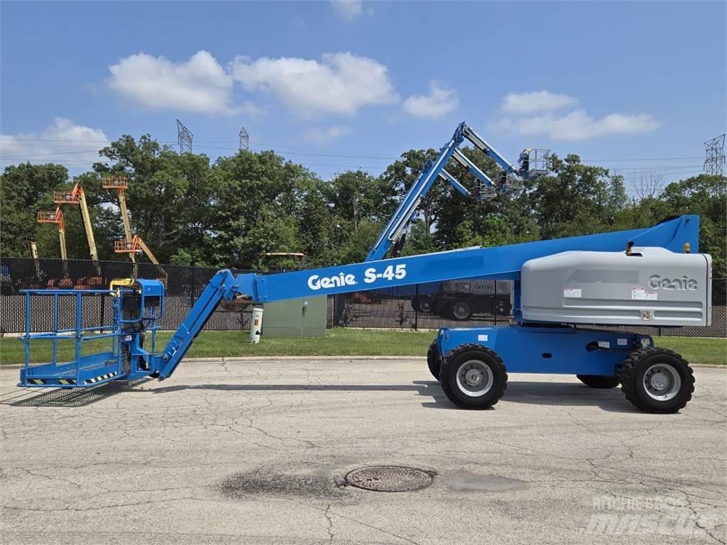 Genie S-45 Teleskopske dvižne ploščadi