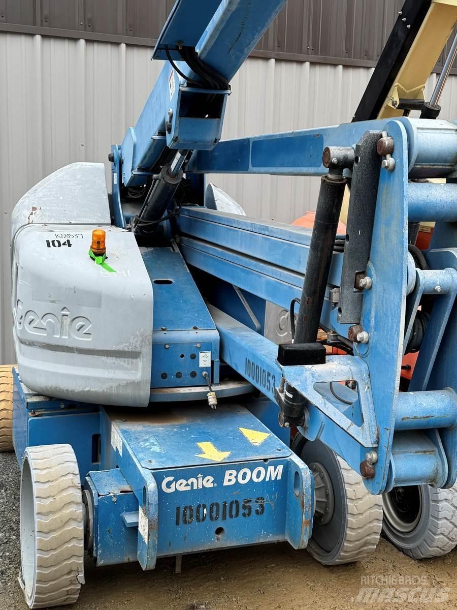 Genie Z45 Zglobne dvižne ploščadi