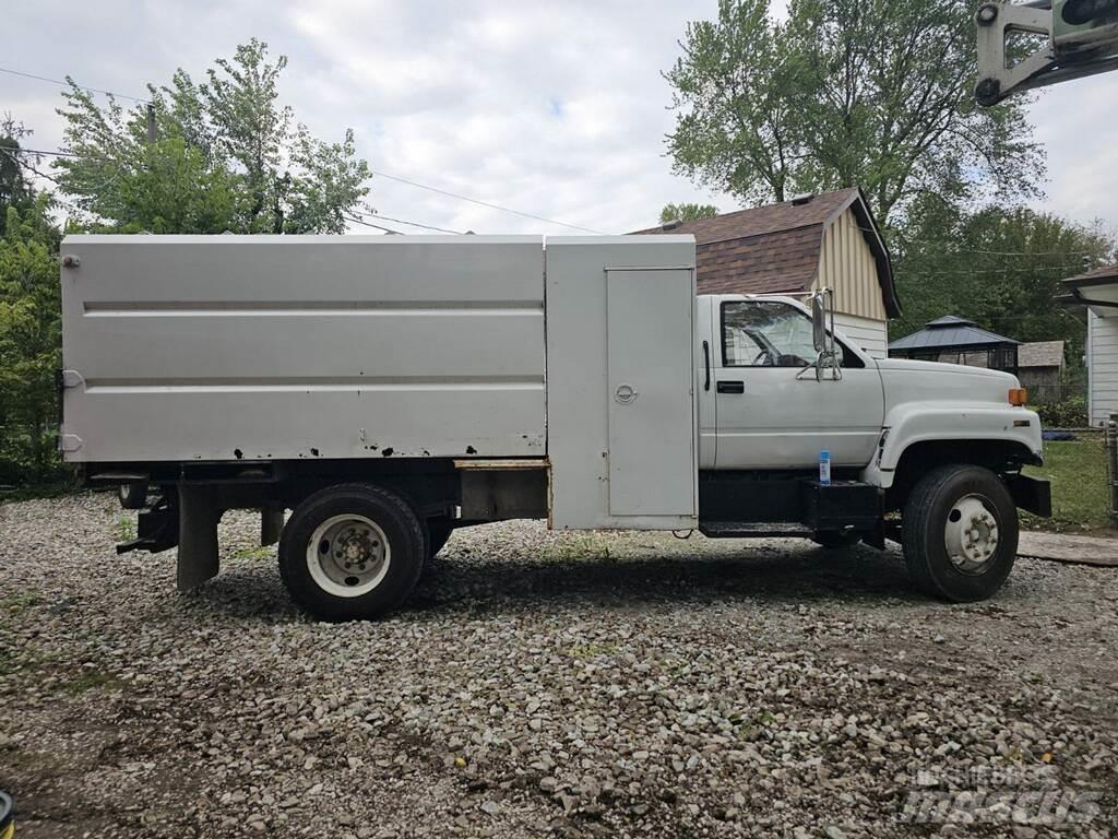 GMC C6000 Tovornjaki za žagovino