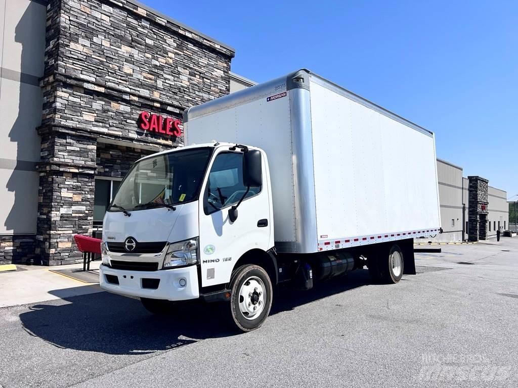 Hino 195 Tovornjaki zabojniki