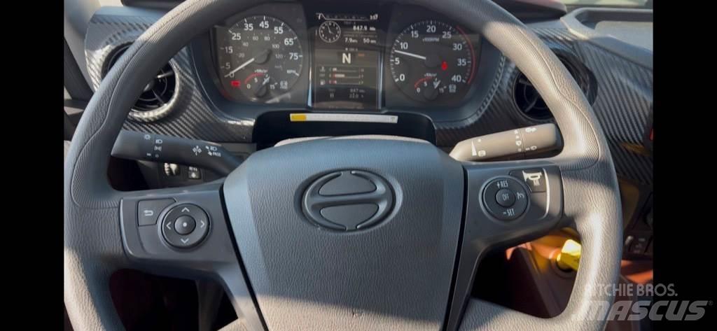 Hino L6 Tovornjaki zabojniki