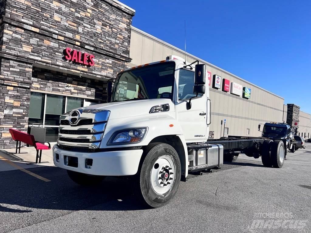 Hino L7 Tovornjaki-šasije