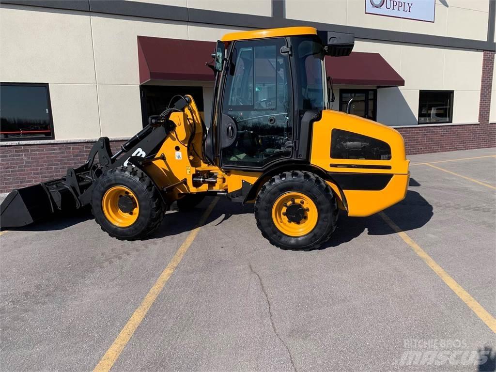 JCB 407B Kolesni nakladalci