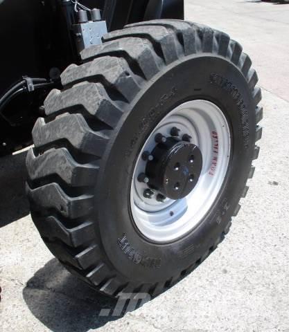 JLG 1055 Teleskopski viličarji