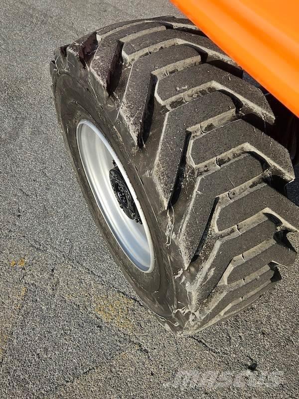 JLG 400S Teleskopske dvižne ploščadi