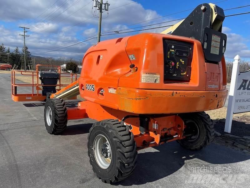 JLG 400S Teleskopske dvižne ploščadi