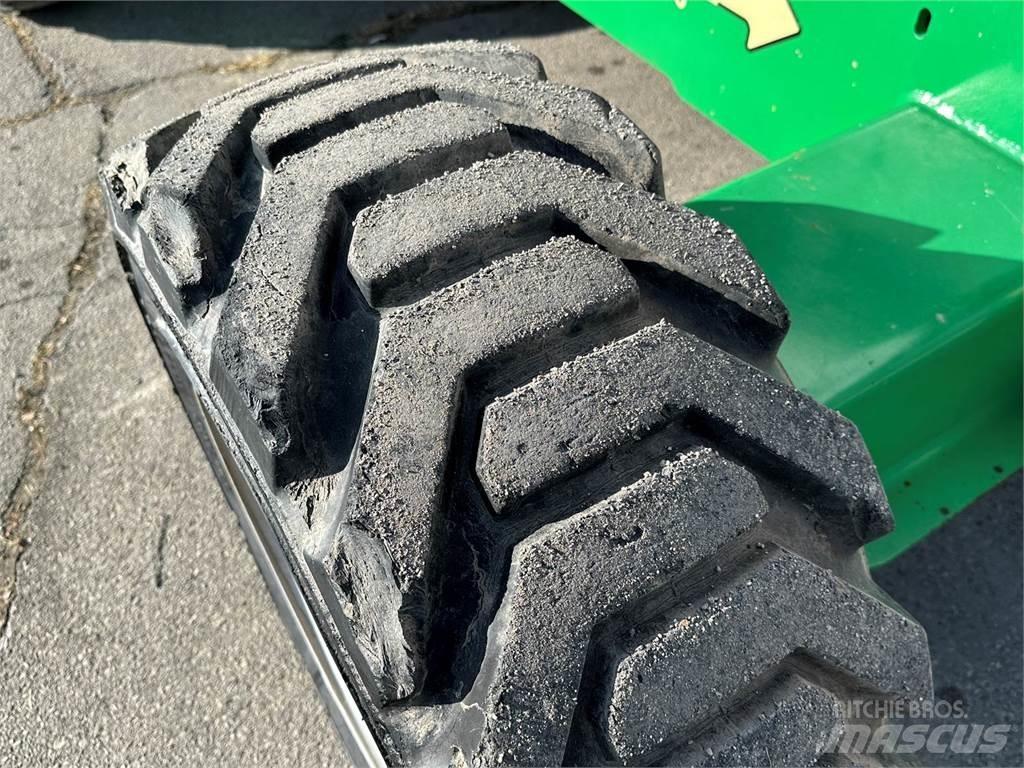 JLG 400S Teleskopske dvižne ploščadi