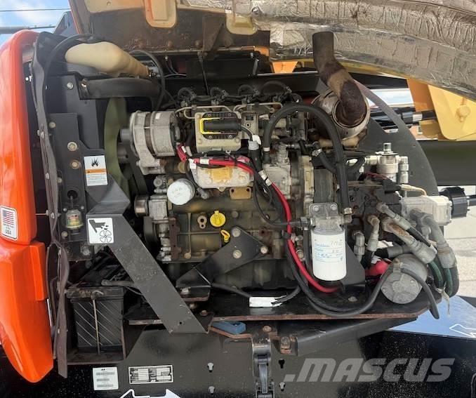 JLG 450AJ Druga dvigala in dvižne ploščadi