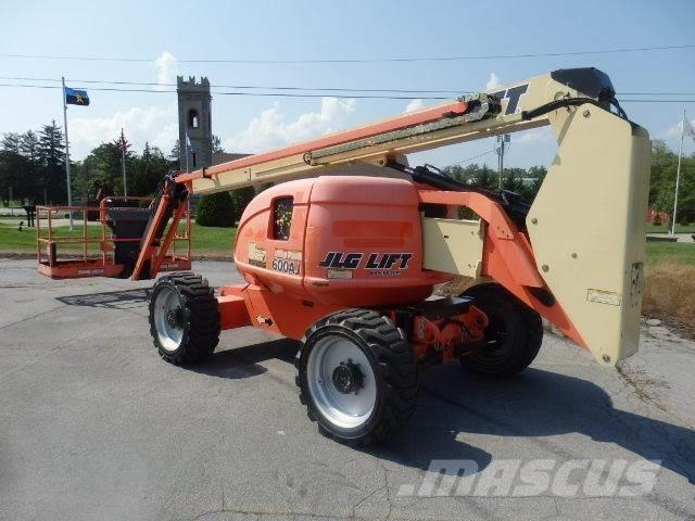 JLG 600AJ Druga dvigala in dvižne ploščadi