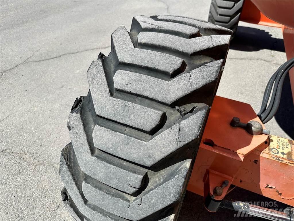 JLG 600AJ Teleskopske dvižne ploščadi