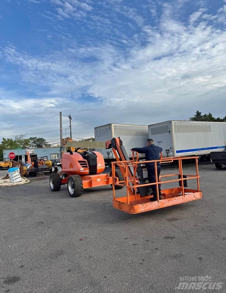 JLG 600AJ Druga dvigala in dvižne ploščadi