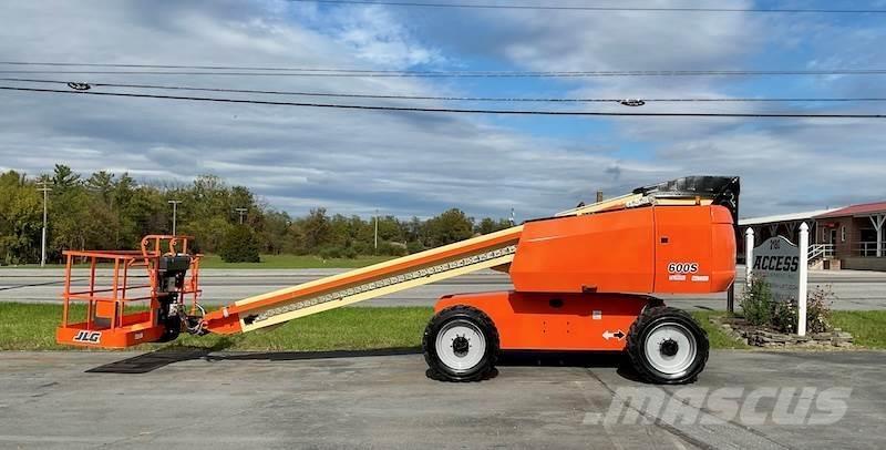 JLG 600S Teleskopske dvižne ploščadi