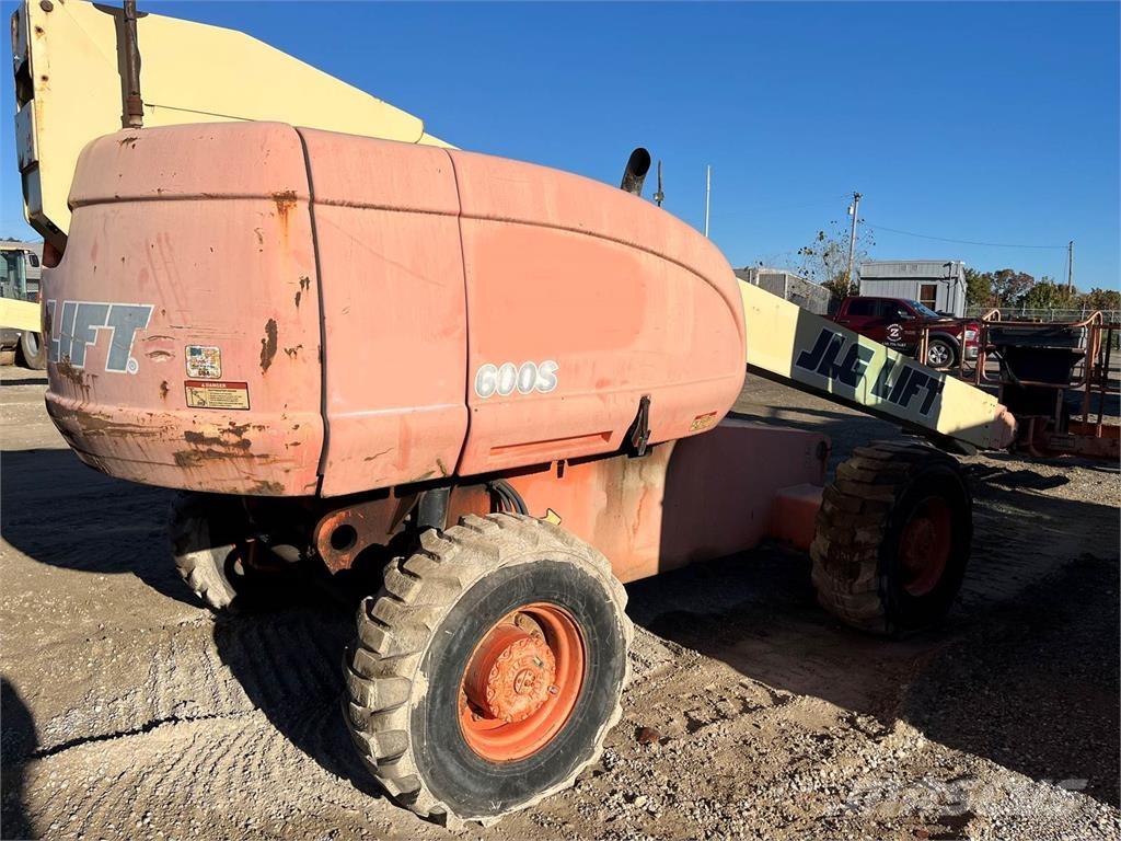 JLG 600S Druga dvigala in dvižne ploščadi