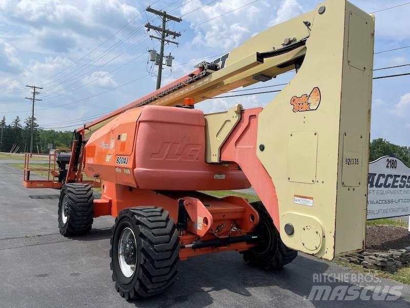 JLG 800AJ Druga dvigala in dvižne ploščadi