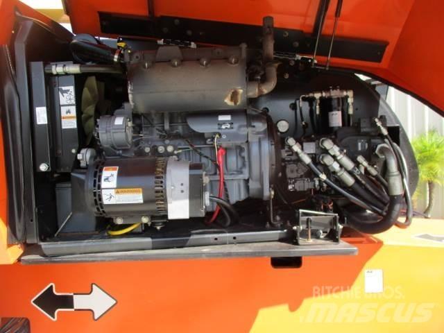 JLG 860SJ Druga dvigala in dvižne ploščadi