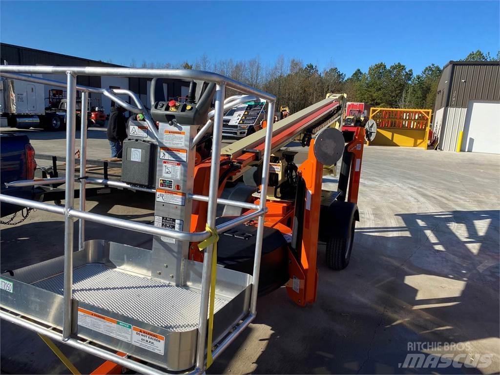 JLG T350 Vlečne dvižne ploščadi