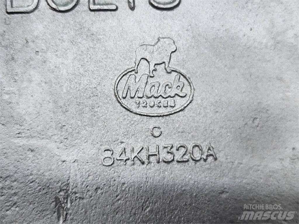 Mack  Osi