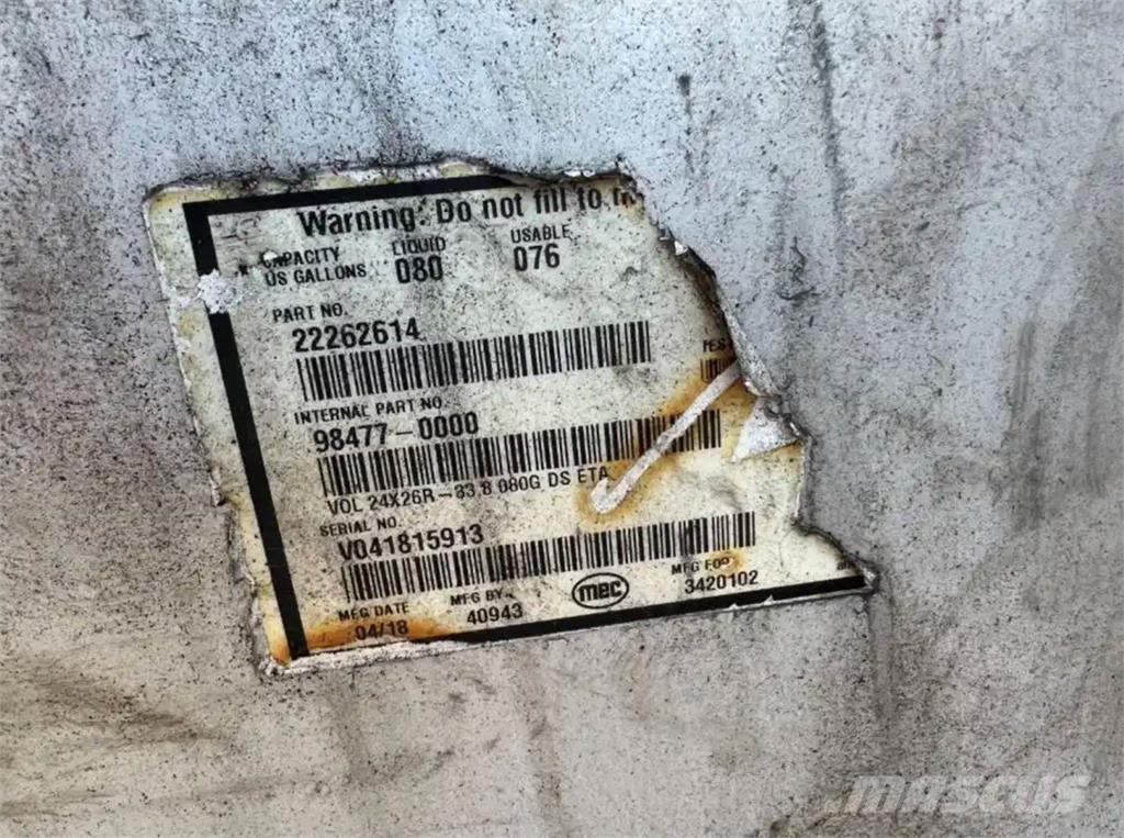 Mack  Tovornjaki cisterne