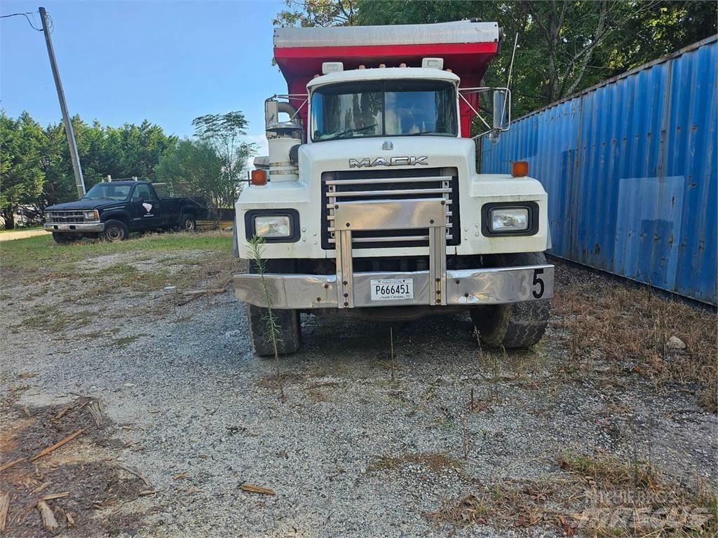 Mack 600RD Kiper tovornjaki