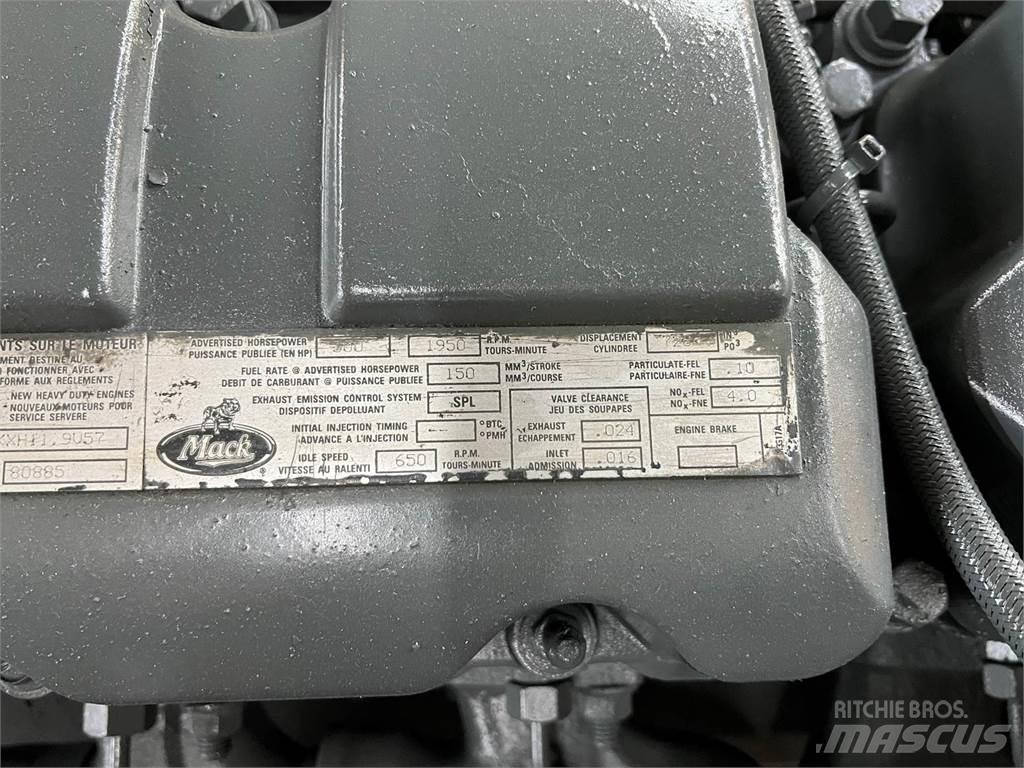 Mack E7 Motorji