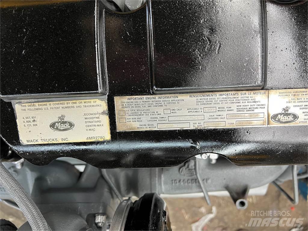 Mack E7 Motorji