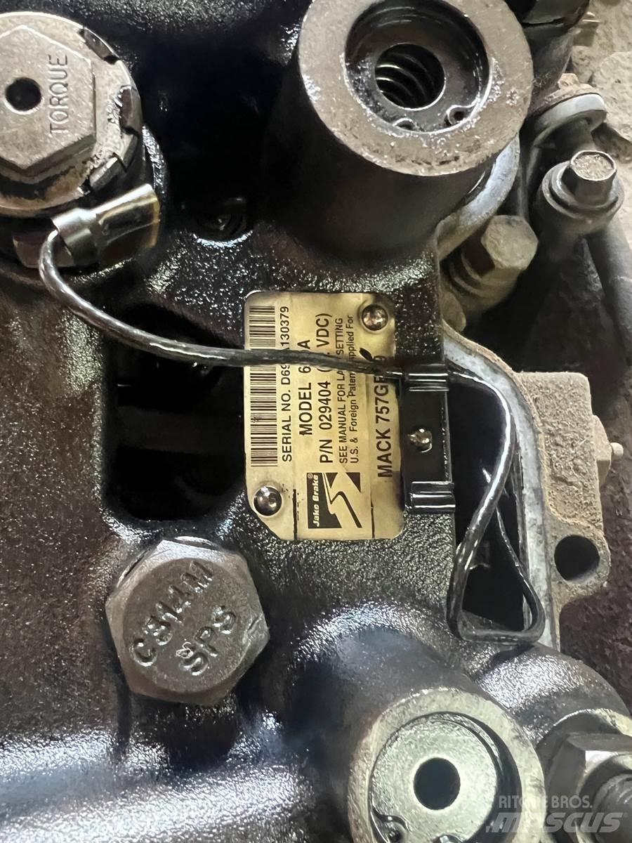 Mack E7 Druge komponente