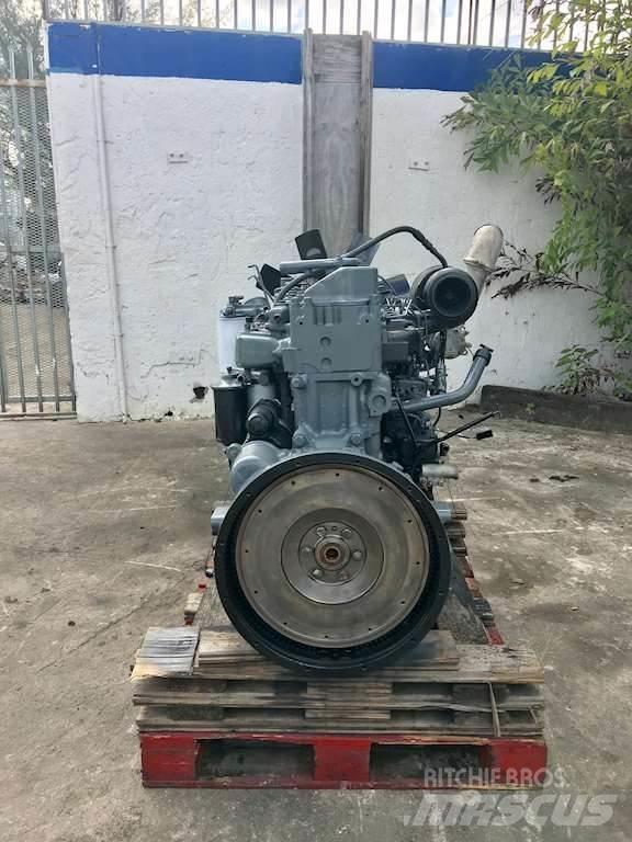 Mack E7 Motorji