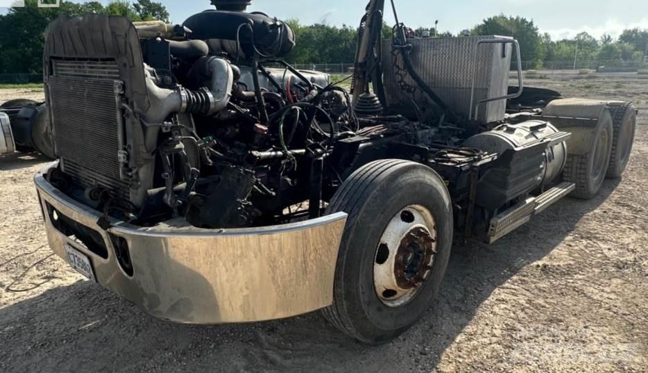 Mack MP7 Motorji