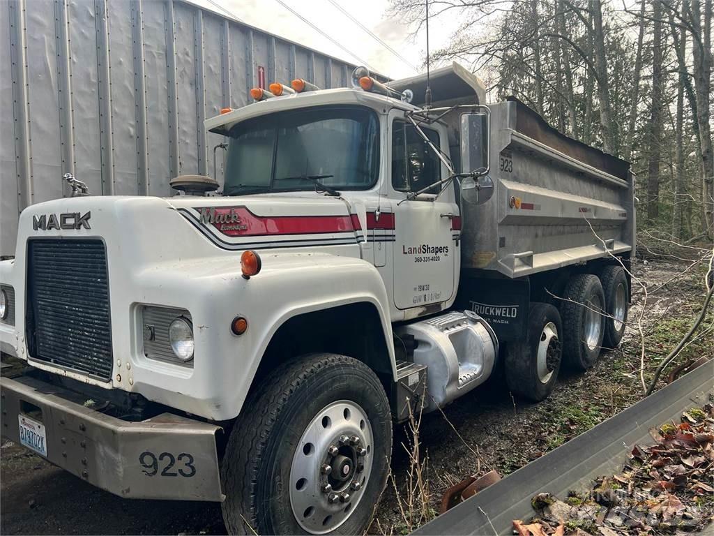 Mack RD600 Kiper tovornjaki