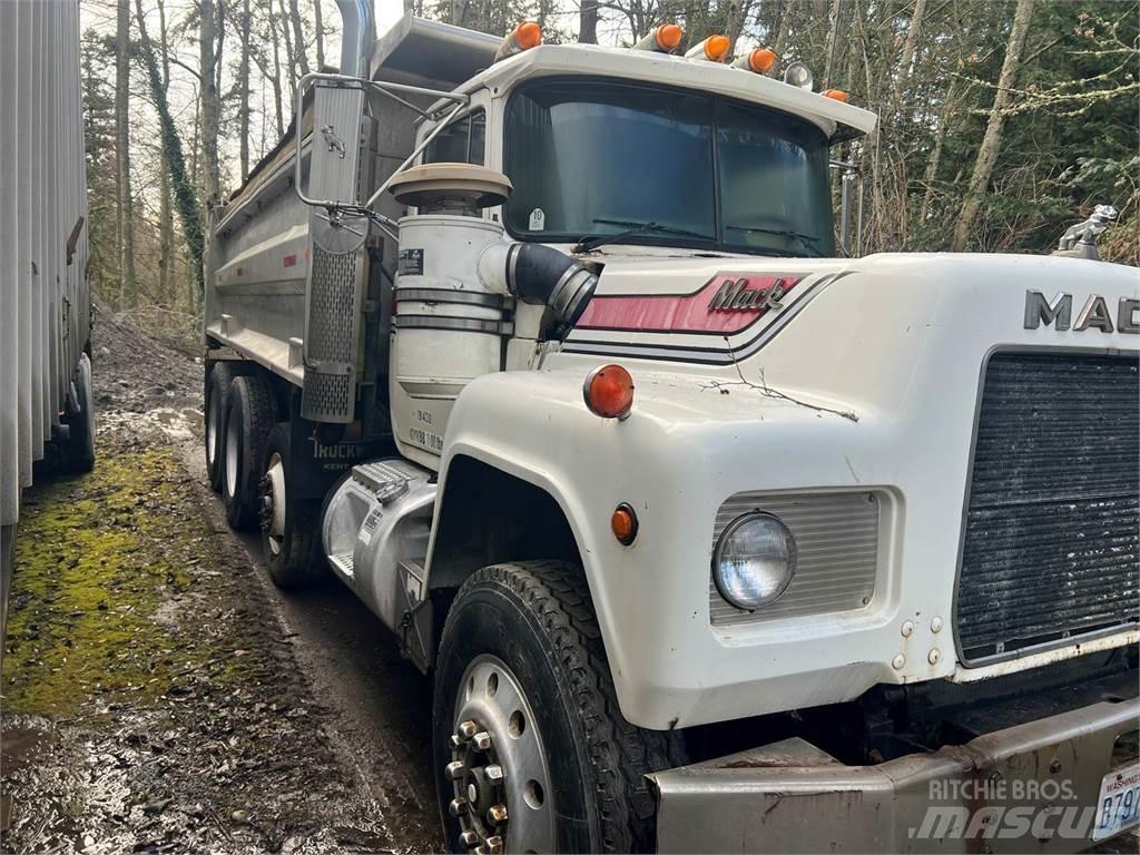 Mack RD600 Kiper tovornjaki