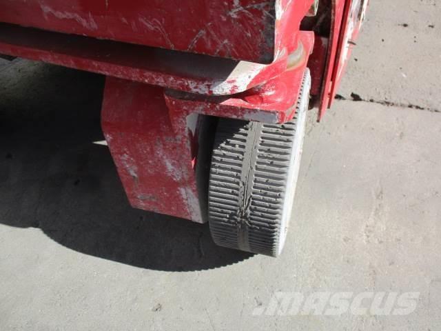 MEC 1330SE Škarjaste dvižne ploščadi