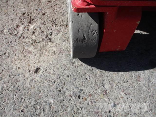 MEC 1330SE Škarjaste dvižne ploščadi