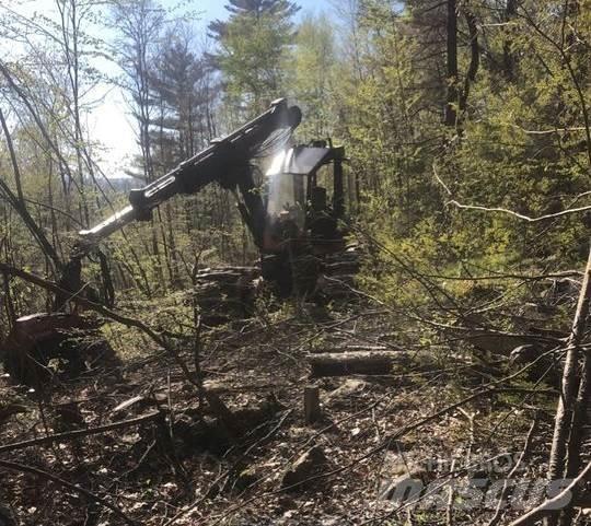 Valmet 921 Harvesterji