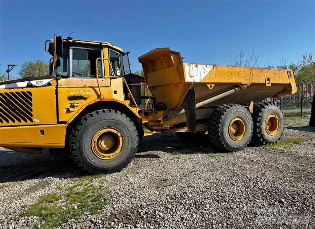 Volvo A25E Kiper tovornjaki
