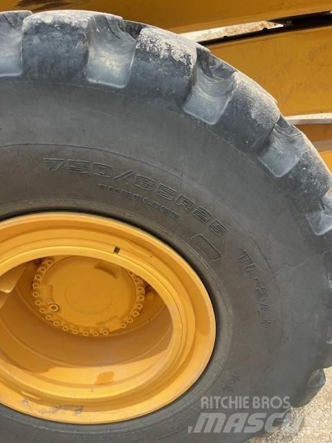 Volvo A25G Zglobni demperji