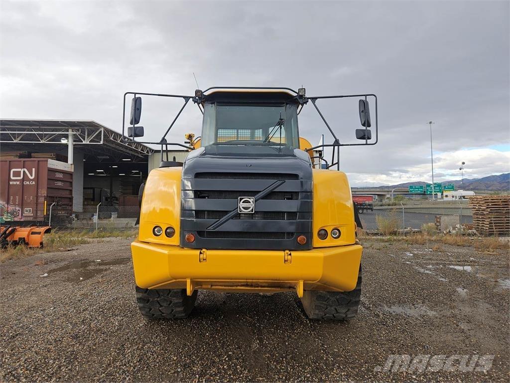 Volvo A40E Tovornjaki cisterne