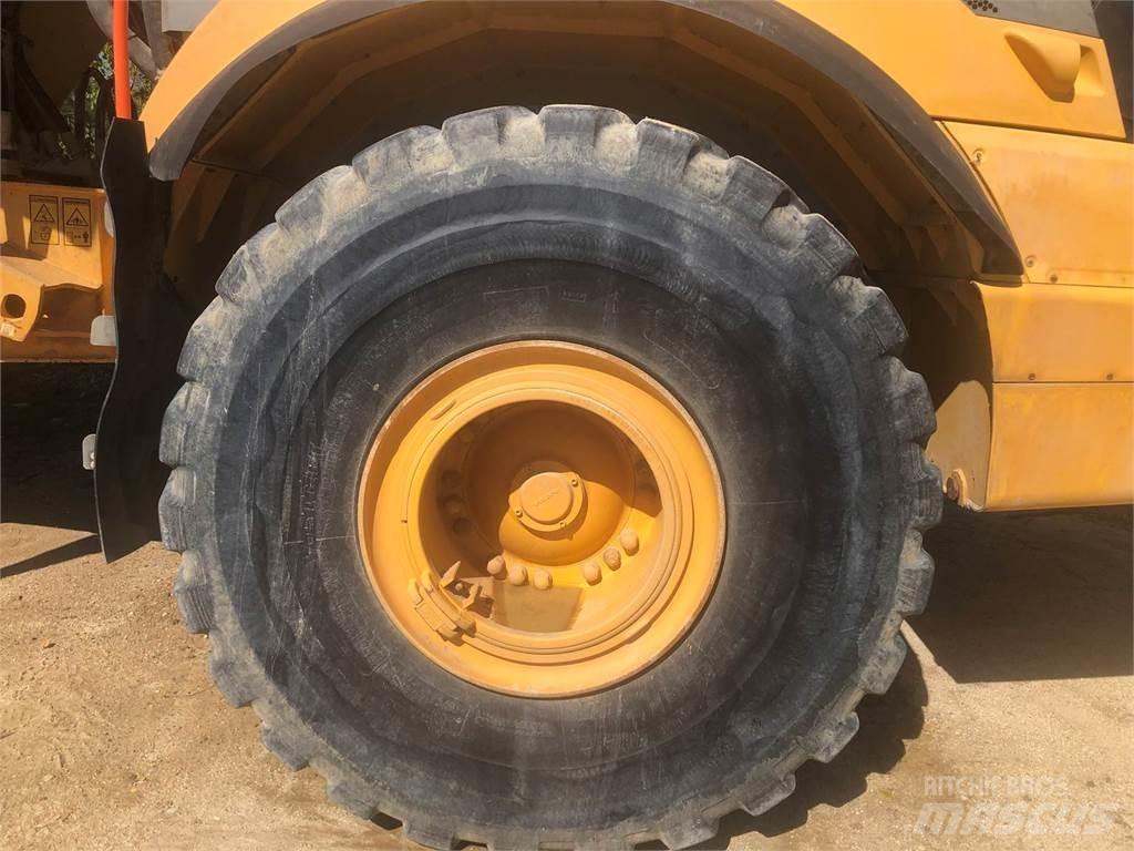 Volvo A40G Zglobni demperji