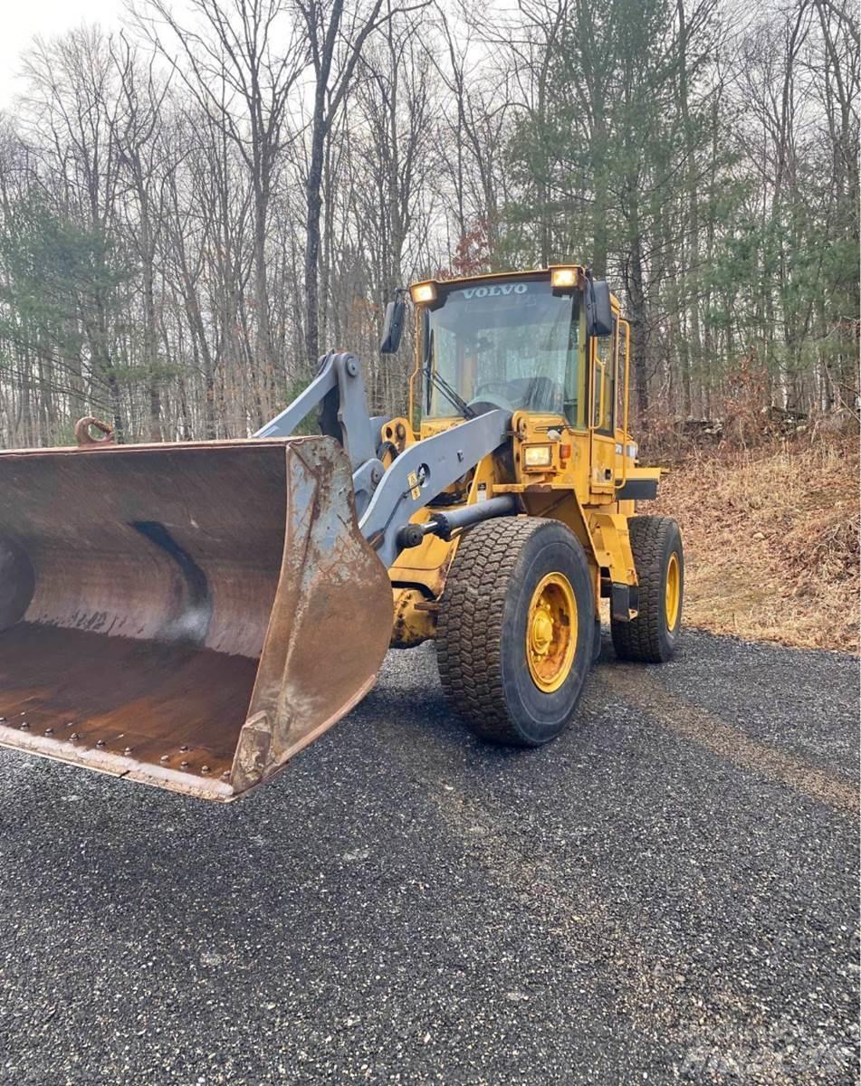 Volvo L70D Kolesni nakladalci