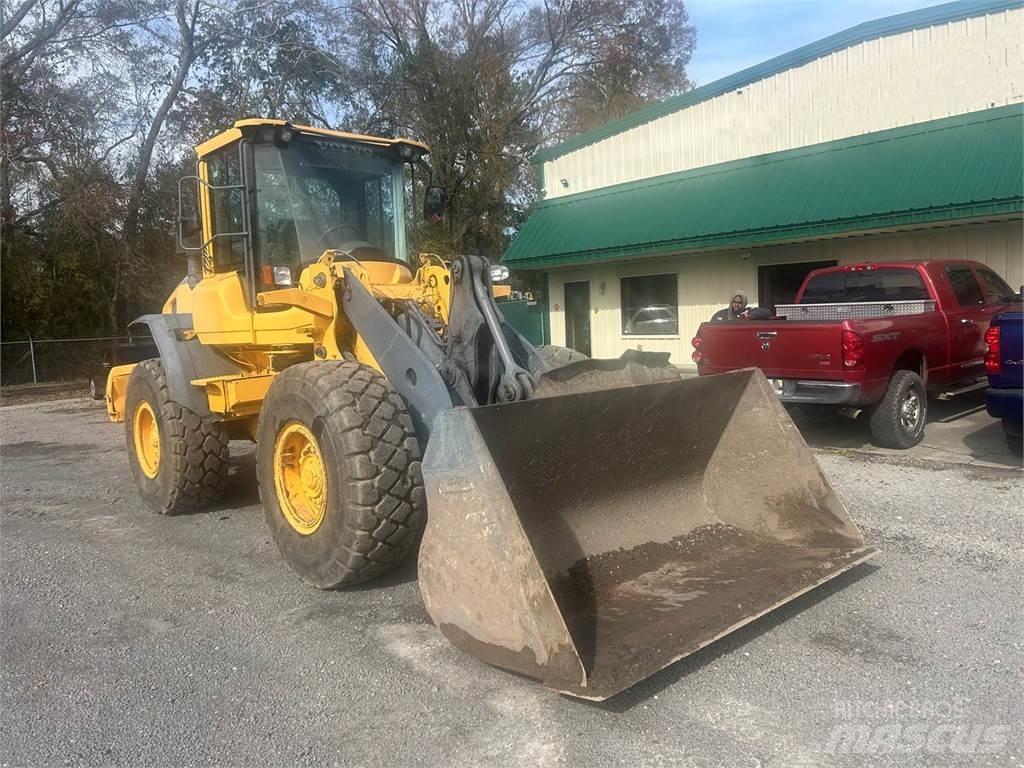 Volvo L70G Kolesni nakladalci