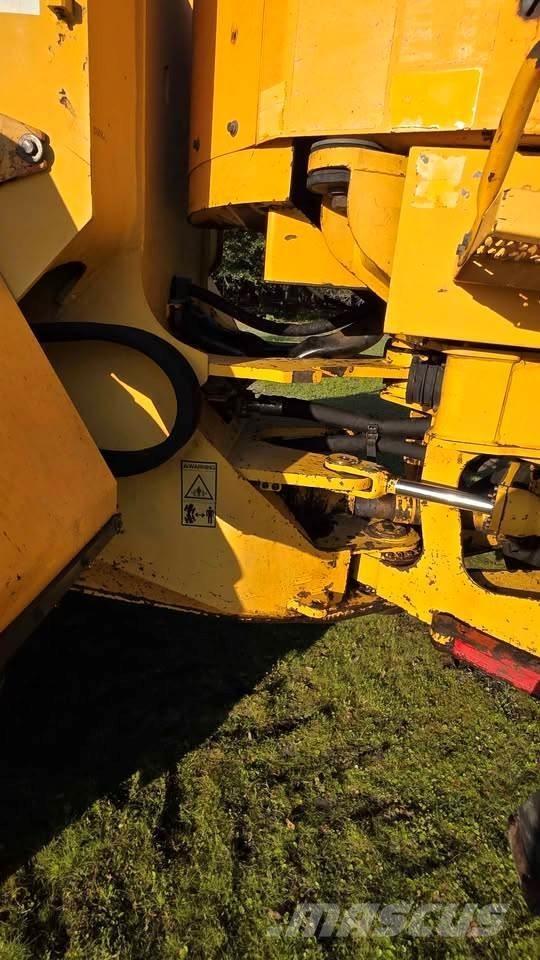 Volvo L90C Kolesni nakladalci
