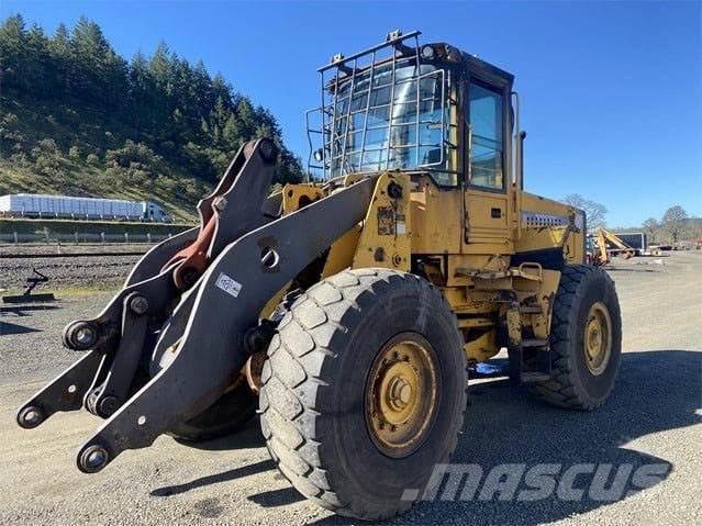 Volvo L90C Kolesni nakladalci