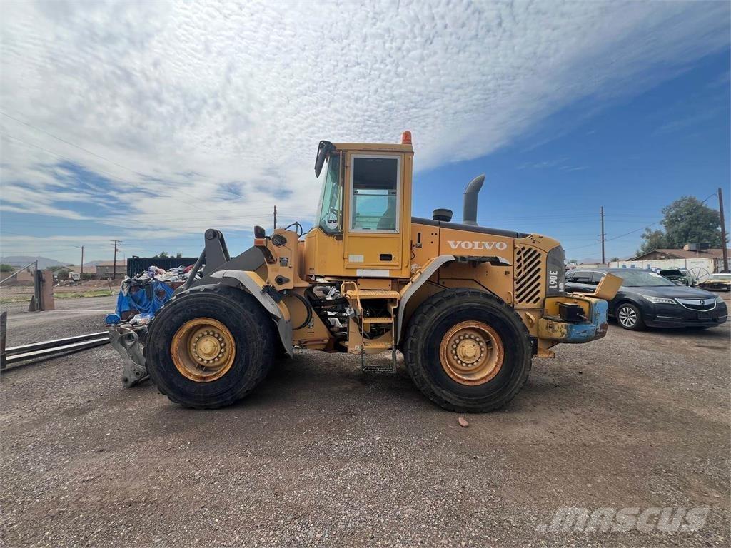 Volvo L90E Kolesni nakladalci