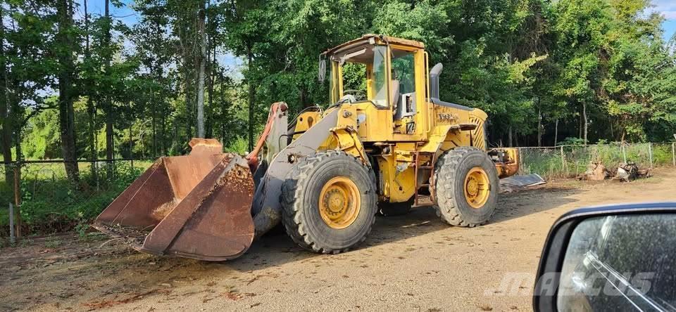 Volvo L90E Kolesni nakladalci