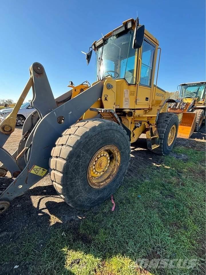 Volvo L90E Kolesni nakladalci