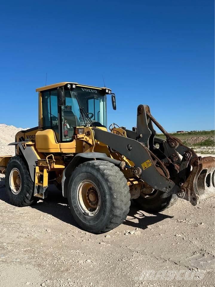 Volvo L90F Kolesni nakladalci