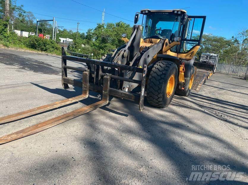 Volvo L90H Kolesni nakladalci